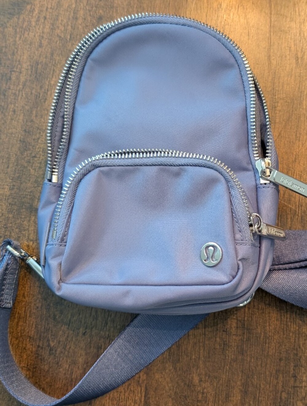 Lululemon Everywhere Sling Bag, 2L Crossbody Bag, Light Blue Carry On Purse